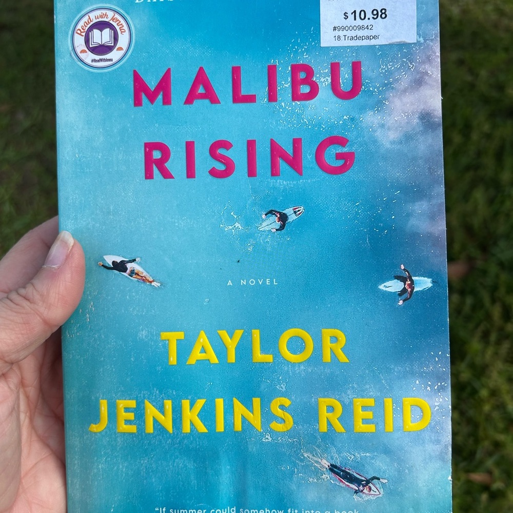 Malibu Rising by Taylor Jenkins Reid